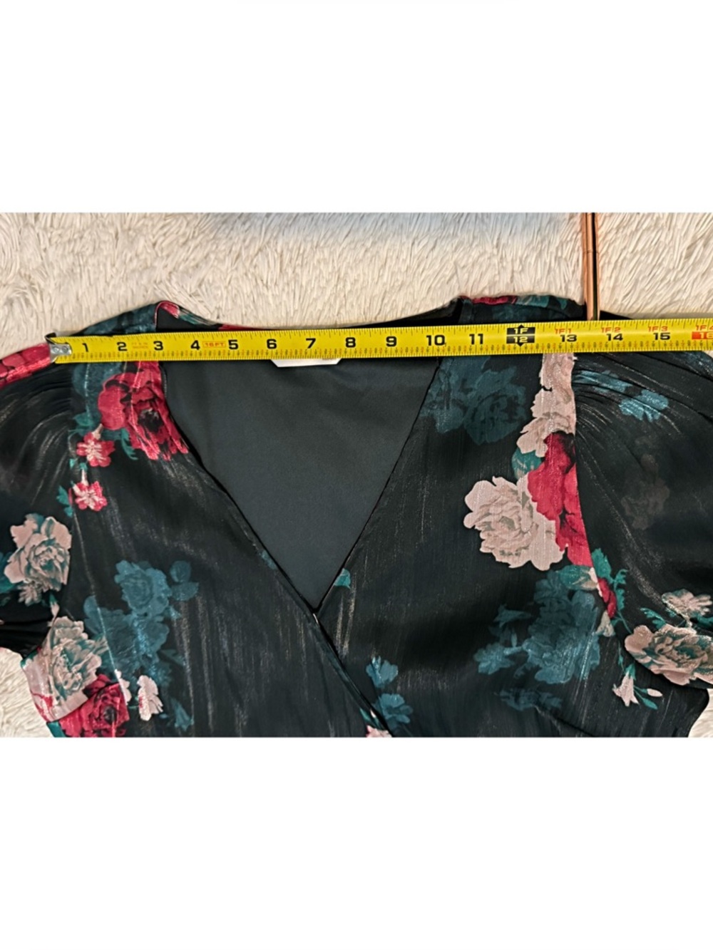 LC Lauren Conrad wrap floral print dress - Picture 8 of 15